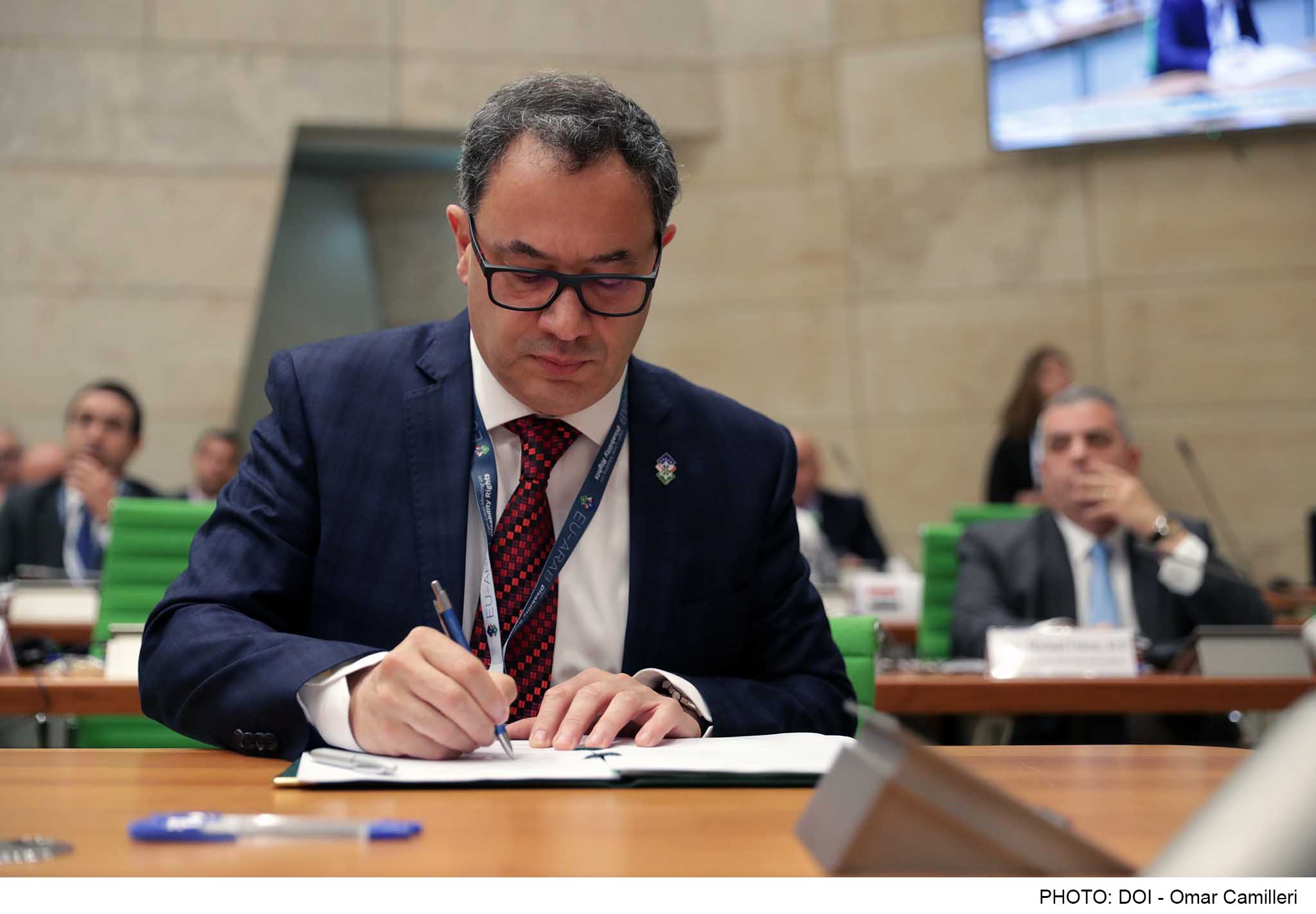 PRESS RELEASE BY THE PARLIAMENTARY SECRETARIAT FOR PERSONS WITH DISABILITY AND ACTIVE AGEING Malta hosts 26 EU-Arab countries to sign first political declaration for more regional co-operation for rights of persons with disability