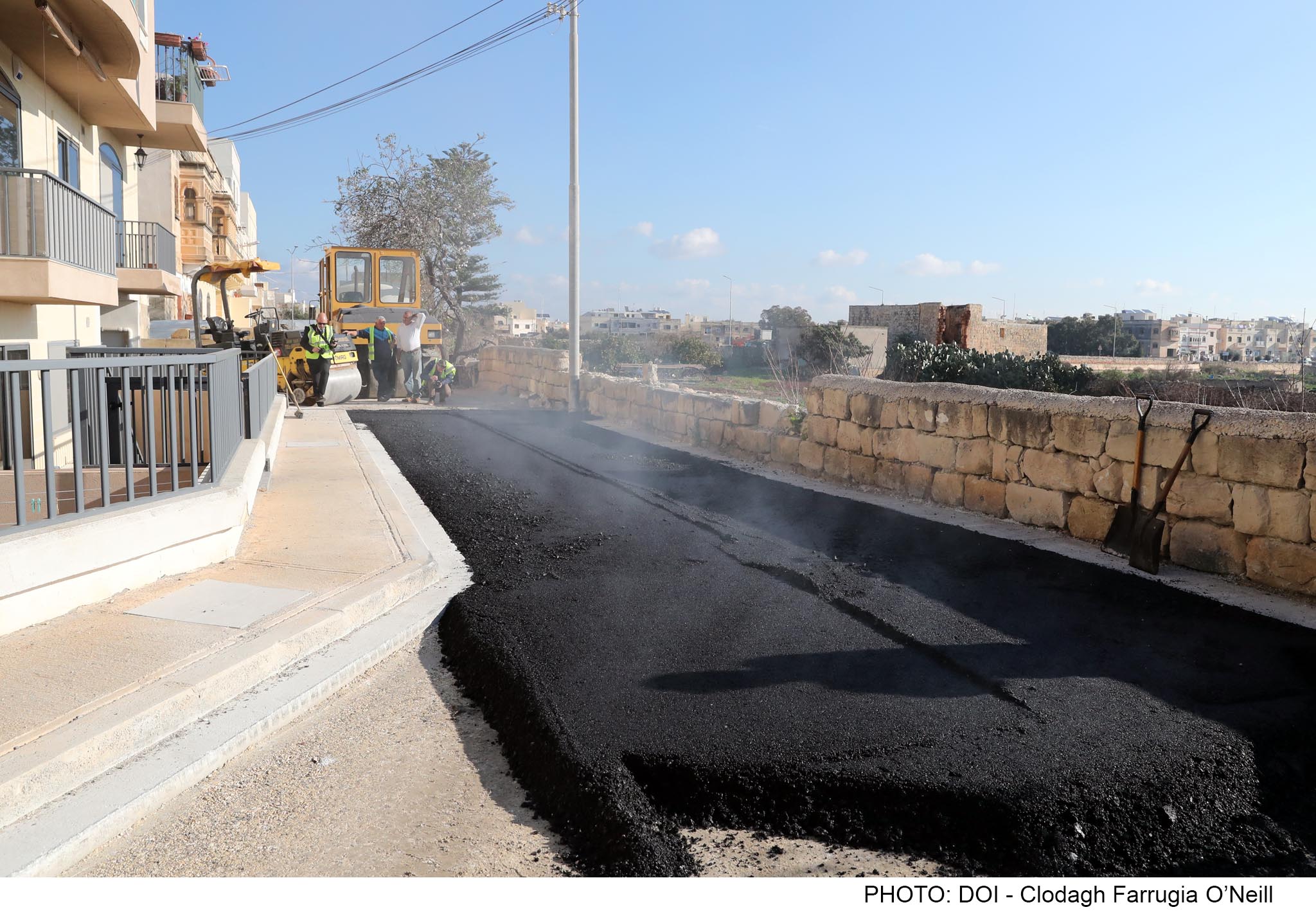 PRESS RELEASE BY THE MINISTRY FOR TRANSPORT, INFRASTRUCTURE AND CAPITAL PROJECTS AND THE PARLIAMENTARY SECRETARIAT FOR LOCAL GOVERNMENT AND COMMUNITIES:  Another 170 residential roads to be rebuilt with a total estimated value of around €70 million