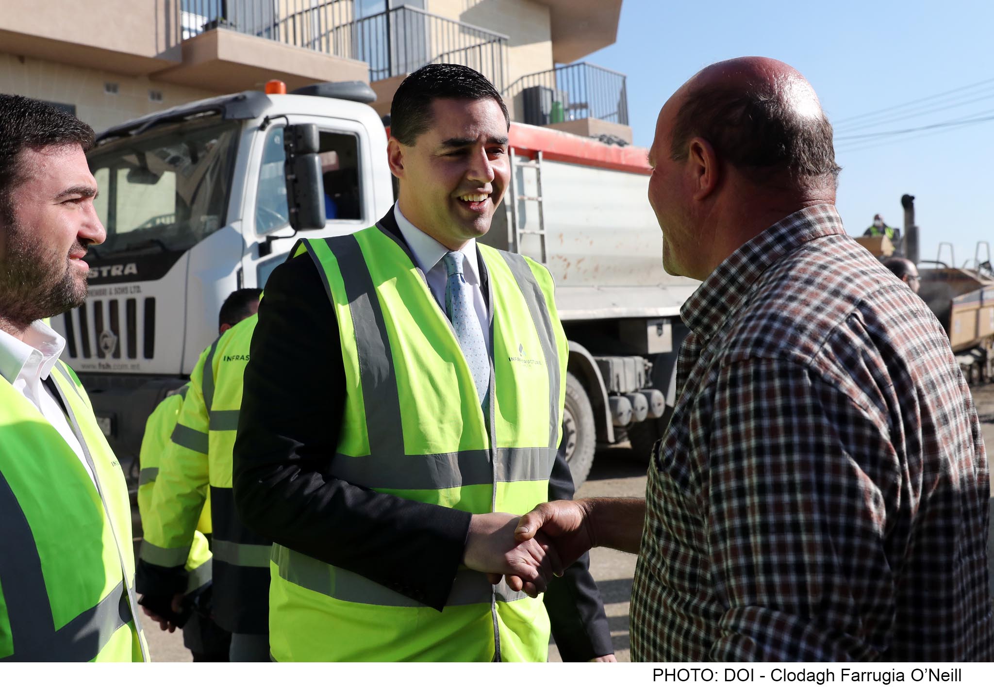 PRESS RELEASE BY THE MINISTRY FOR TRANSPORT, INFRASTRUCTURE AND CAPITAL PROJECTS AND THE PARLIAMENTARY SECRETARIAT FOR LOCAL GOVERNMENT AND COMMUNITIES:  Another 170 residential roads to be rebuilt with a total estimated value of around €70 million