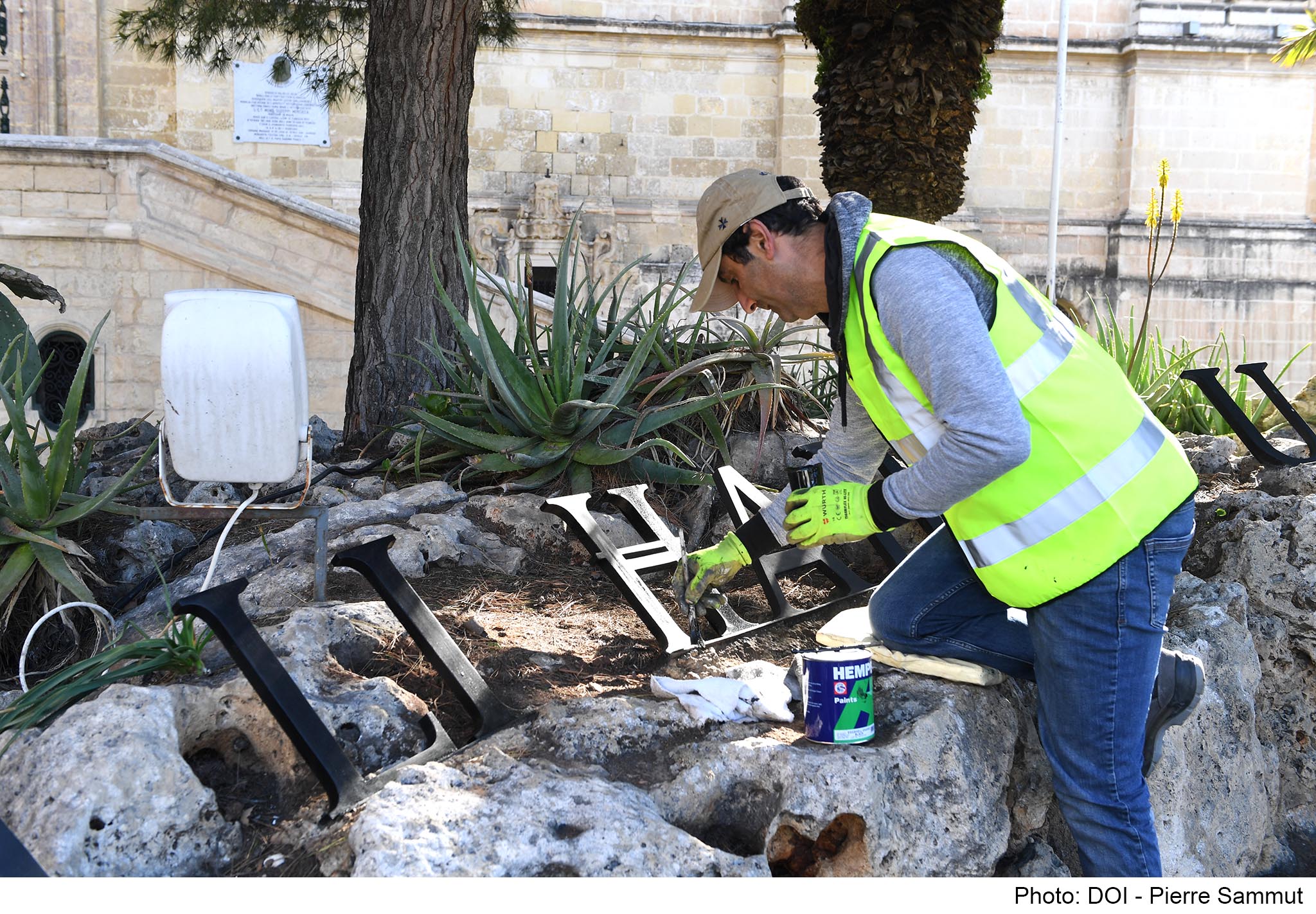 ​  PRESS RELEASE BY THE MINISTRY FOR TRANSPORT, INFRASTRUCTURE AND CAPITAL PROJECTS: ​The Works and Infrastructure Department carries out restoration work on the Freedom Monument, amongst over 30 projects currently taking place around the country