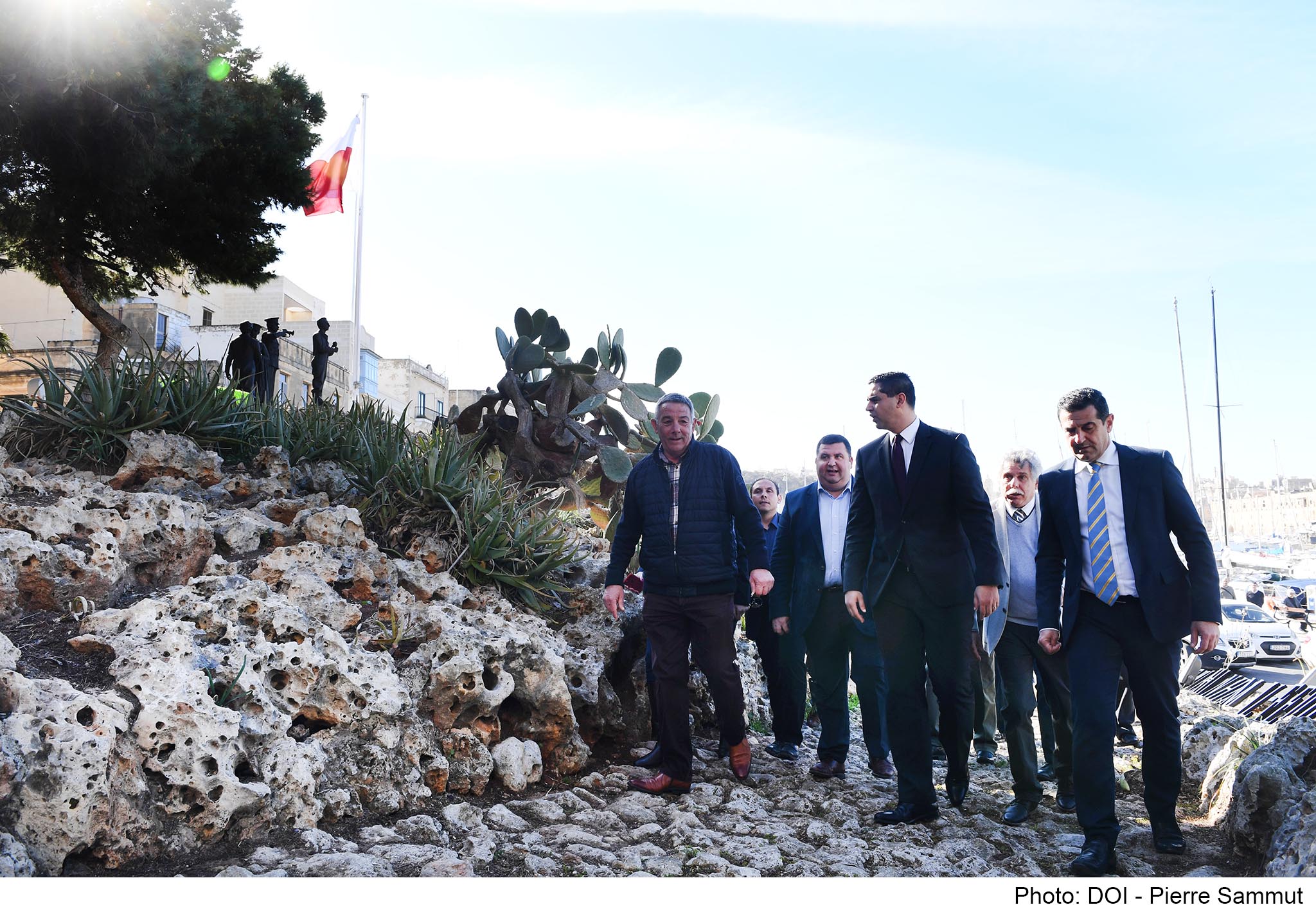 ​  PRESS RELEASE BY THE MINISTRY FOR TRANSPORT, INFRASTRUCTURE AND CAPITAL PROJECTS: ​The Works and Infrastructure Department carries out restoration work on the Freedom Monument, amongst over 30 projects currently taking place around the country