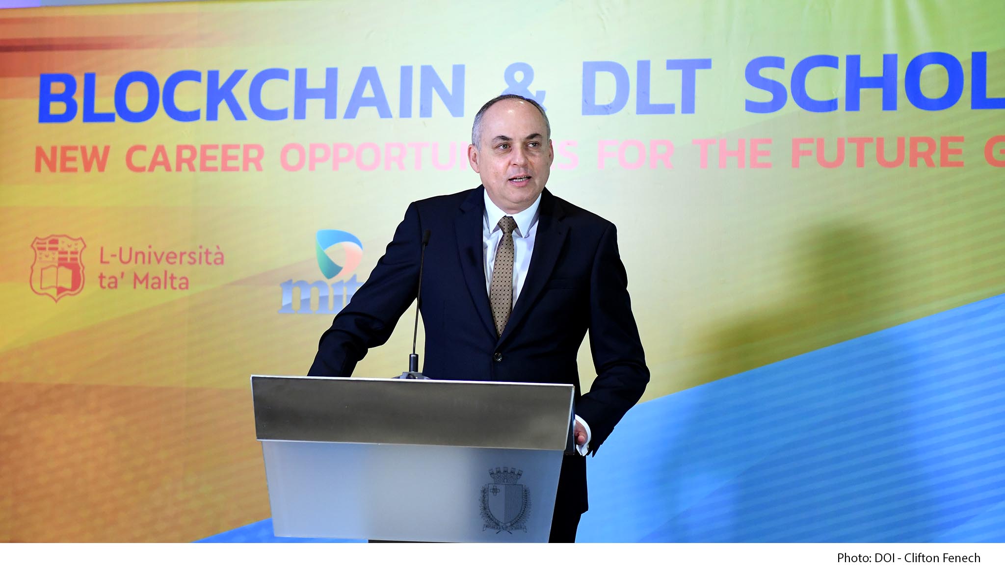 PRESS RELEASE BY THE PARLIAMENTARY SECRETARIAT FOR FINANCIAL SERVICES, DIGITAL ECONOMY AND INNOVATION:  Blockchain scholarship awarded to 19 students