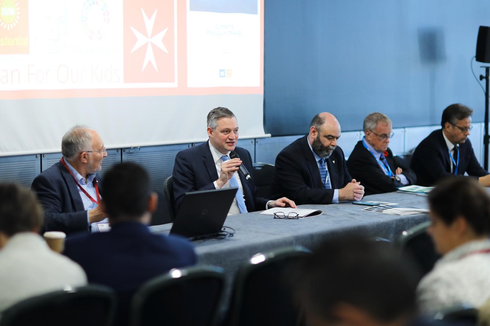 PRESS RELEASE BY THE MINISTRY FOR TOURISM: Minister Konrad Mizzi participates in session organised by SunX Malta during WTM fair in London