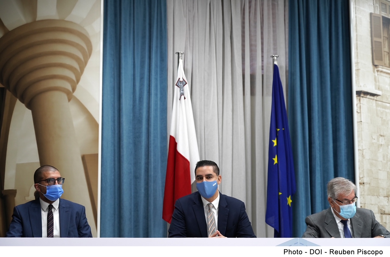 STQARRIJA MILL-MINISTERU GĦAT-TRASPORT, L-INFRASTRUTTURA U L-PROĠETTI KAPITALI  Jiltaqa’ għall-ewwel darba l-Kumitat Konsultattiv dwar l-Avjazzjoni