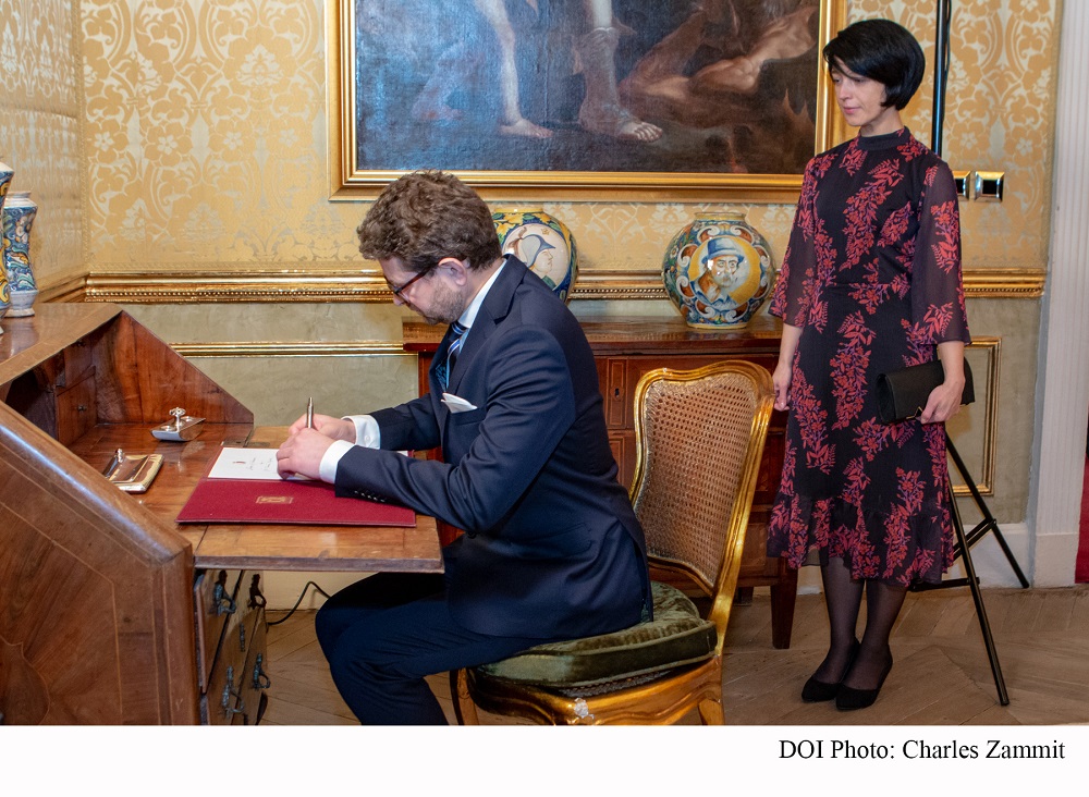 PRESS RELEASE BY THE OFFICE OF THE PRESIDENT Ambassador of the Republic of Poland Tomasz Czyszek presents his letters of credence to the President of Malta
