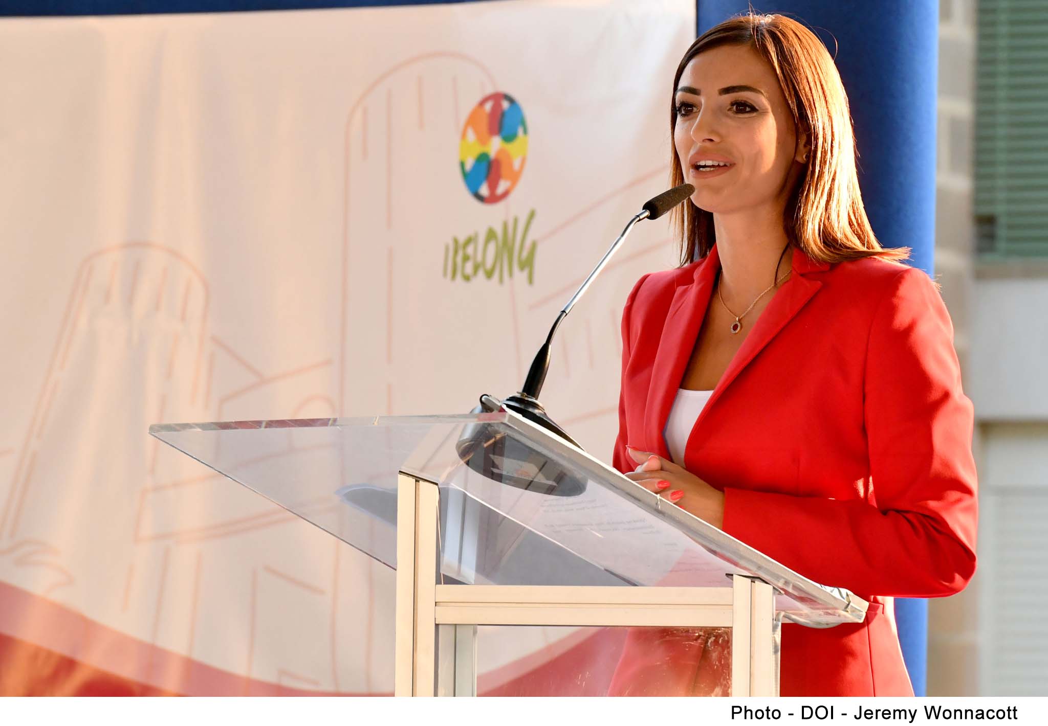 STQARRIJA MIS-SEGRETARJAT PARLAMENTARI GĦALL-UGWALJANZA U R-RIFORMI   Is-Segretarju Parlamentari Rosianne Cutajar flimkien mad-Direttorat għad-Drittijiet tal-Bniedem jippreżentaw iċ-ċertifikati tal-kors ‘Jien Nappartjeni’