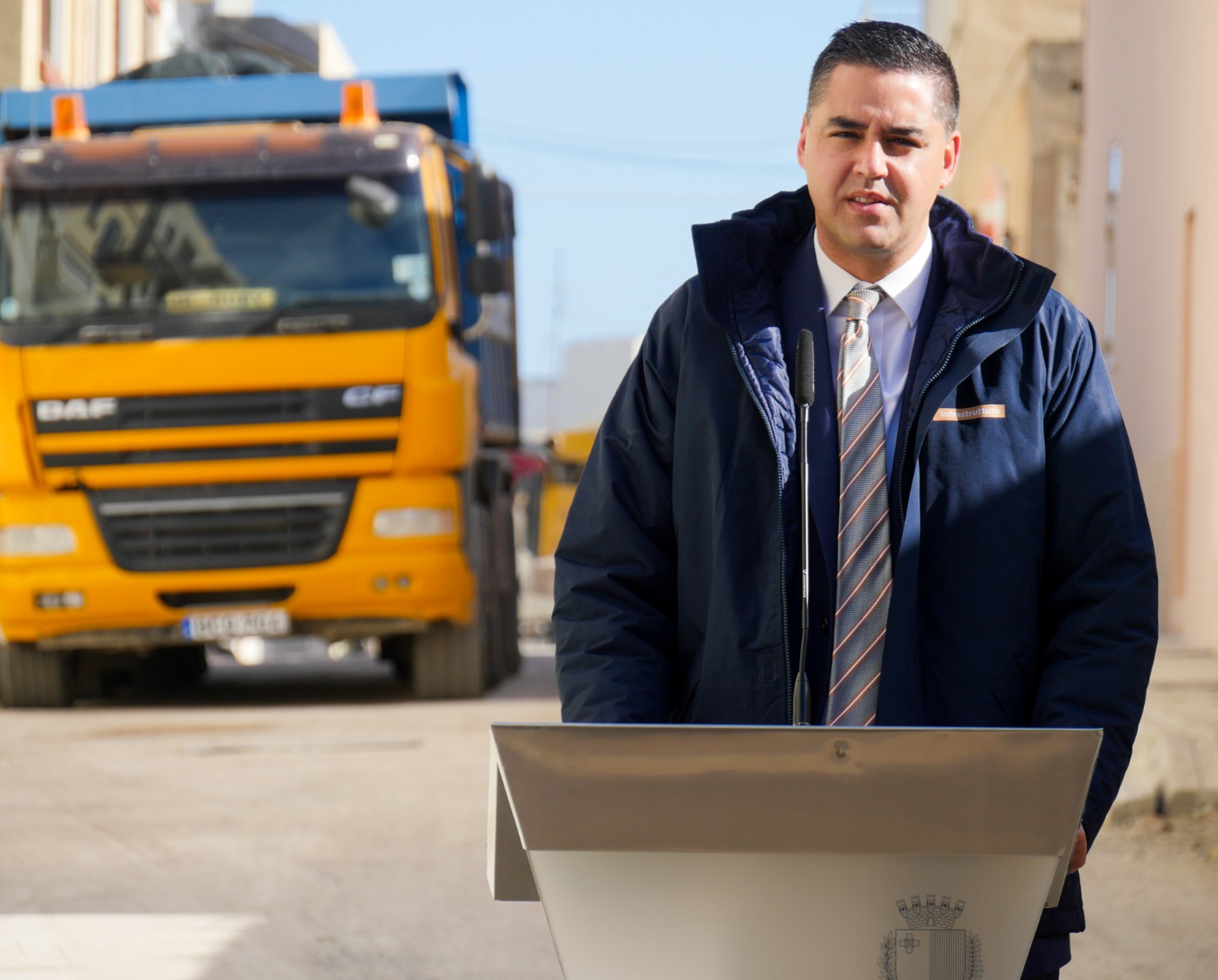 PRESS RELEASE BY THE MINISTRY FOR TRANSPORT, INFRASTRUCTURE AND CAPITAL PROJECTS 310 residential roads completed for the €700 million project
