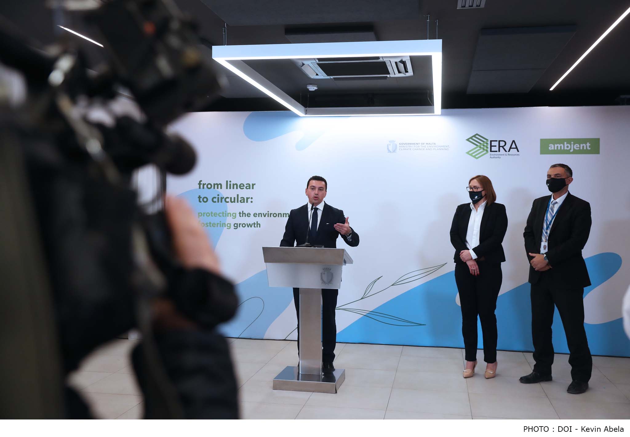 PRESS RELEASE BY THE MINISTRY FOR THE ENVIRONMENT, CLIMATE CHANGE AND PLANNING Moving towards a circular economy: two strategies published