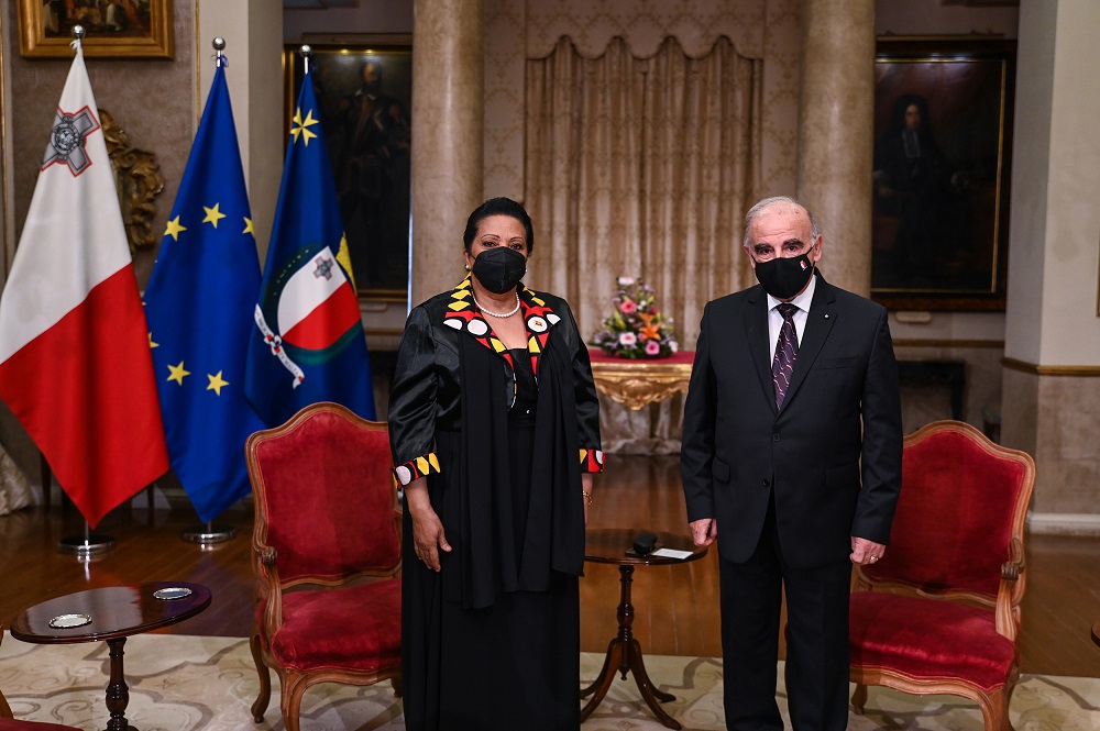 PRESS RELEASE BY THE OFFICE OF THE PRESIDENT  The Ambassador of the Republic of Angola presents her Letters of Credence to the President of Malta