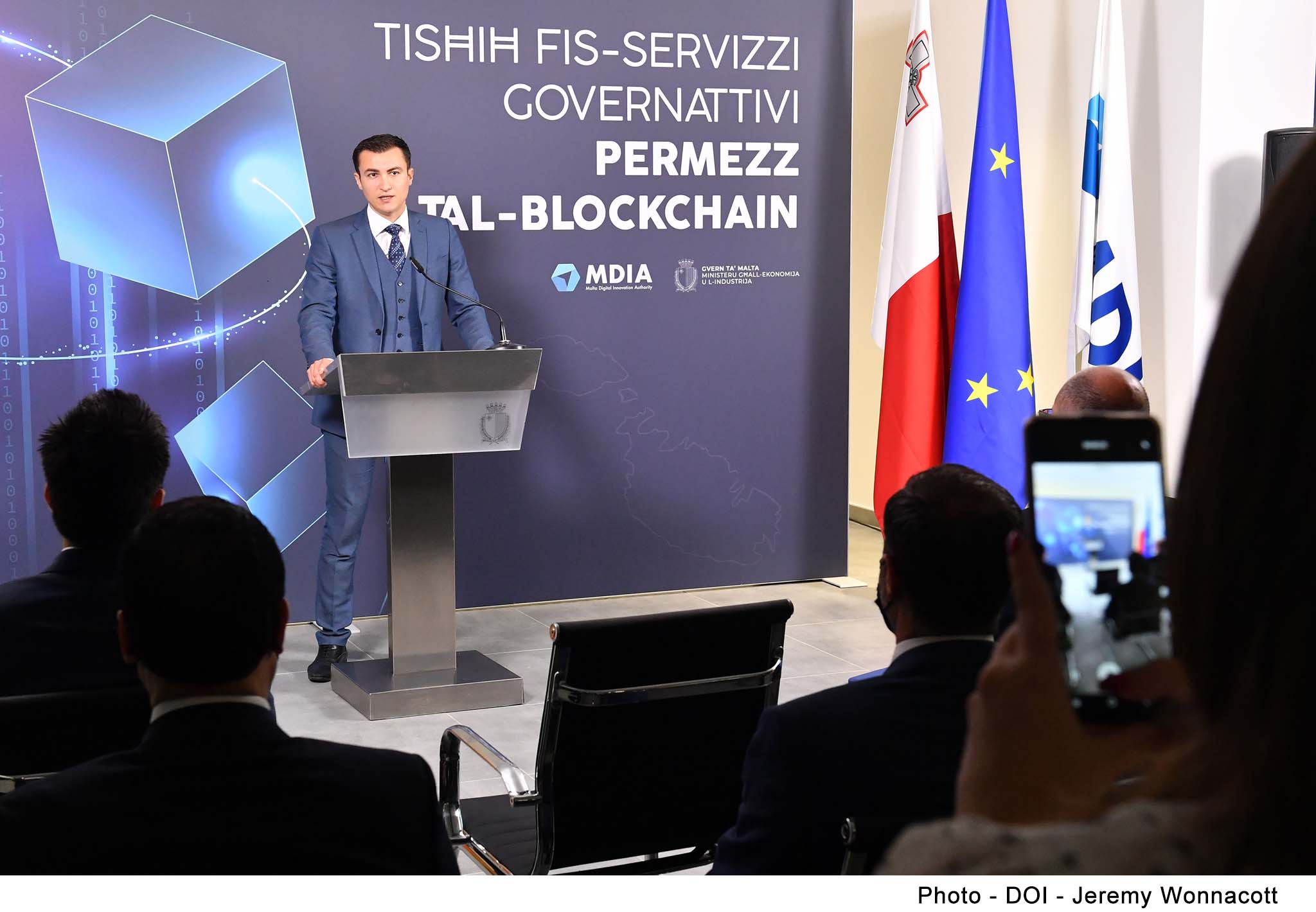 PRESS RELEASE BY THE MINISTRY FOR THE ECONOMY AND INDUSTRY Three new projects with blockchain technology launched in the public sector