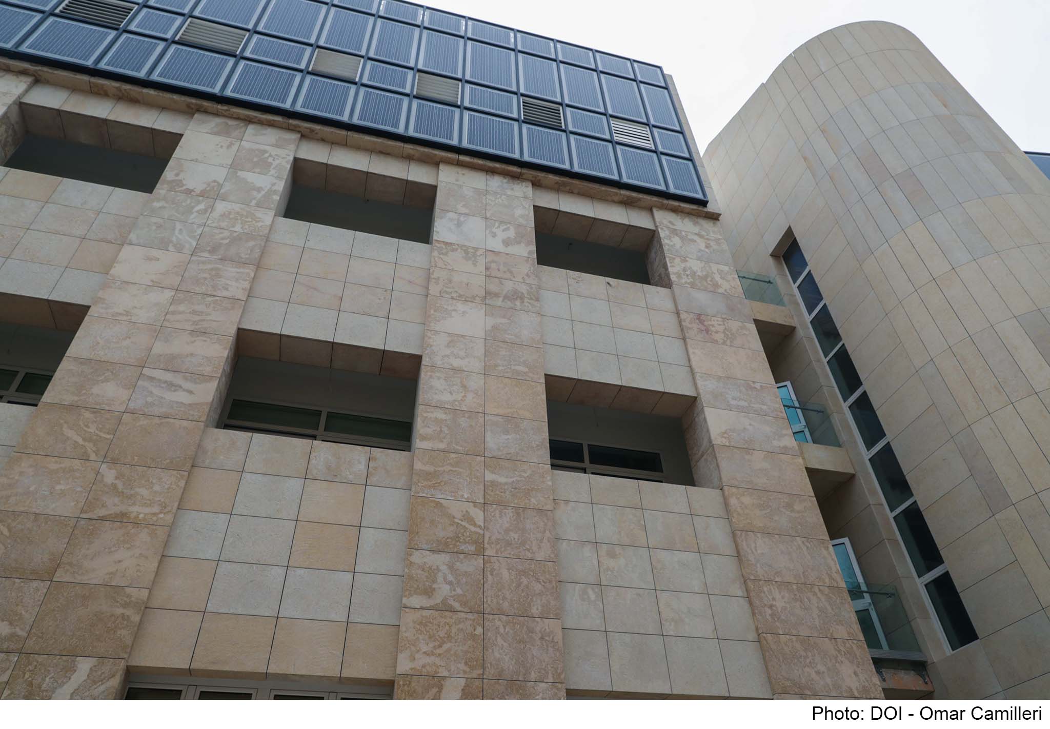 STQARRIJA MILL-MINISTERU GĦAX-XOGĦLIJIET PUBBLIĊI U L-IPPJANAR U MIS-SEGRETARJAT PARLAMENTARI GĦALL-FONDI EWROPEJ: Investiment ta’ €4 miljun sabiex binja tal-gvern issir aktar effiċjenti fl-użu tal-enerġija