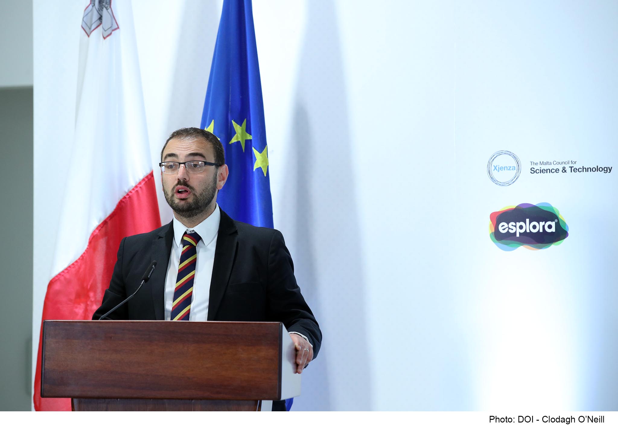 STQARRIJA MIS-SEGRETARJAT PARLAMENTARI GĦALL-FONDI EWROPEJ U MIS-SEGRETARJAT PARLAMENTARI GĦAŻ-ŻGĦAŻAGĦ, IR-RIĊERKA U L-INNOVAZZJONI: Sħubiji strateġiċi għaż-żgħażagħ biex jitgħallmu jagħmlu użu mit-teknoloġija