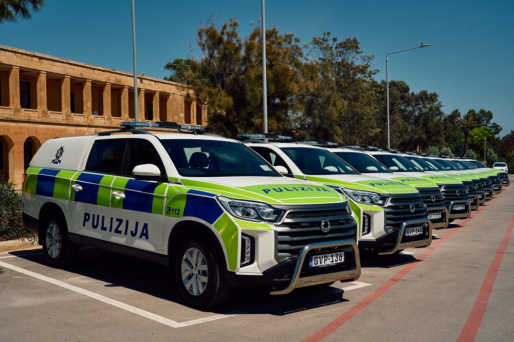 STQARRIJA MILL-MINISTERU GĦALL-INTERN, IS-SIGURTÀ, IR-RIFORMI U L-UGWALJANZA U S-SEGRETARJAT PARLAMENTARI GĦALL-FONDI EWROPEJ Inawgurati tnax-il vettura speċjalizzata għall-Korp tal-Pulizija