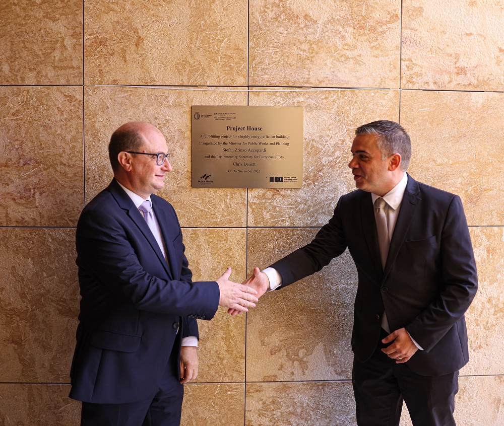 STQARRIJA MILL-MINISTERU GĦAX-XOGĦLIJIET PUBBLIĊI U L-IPPJANAR U MIS-SEGRETARJAT PARLAMENTARI GĦALL-FONDI EWROPEJ Inawgurat ir-rinnovar ta’ binja tal-gvern b’investiment ta’ €4 miljun