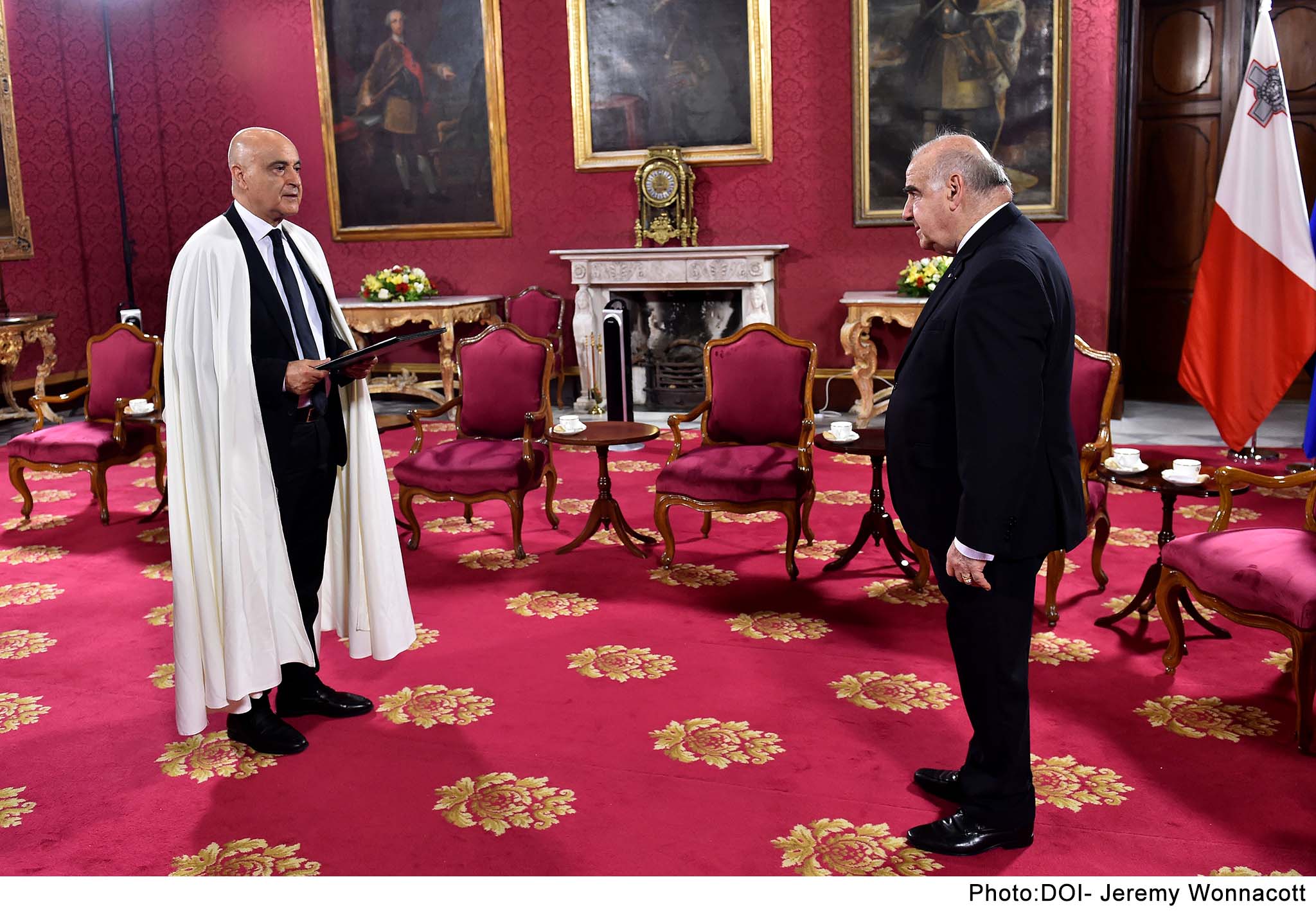 ​PRESS RELEASE BY THE OFFICE OF THE PRESIDENT The Ambassador of Algeria, Abdelkarim Touharia, presents his letters of credence to the President of Malta