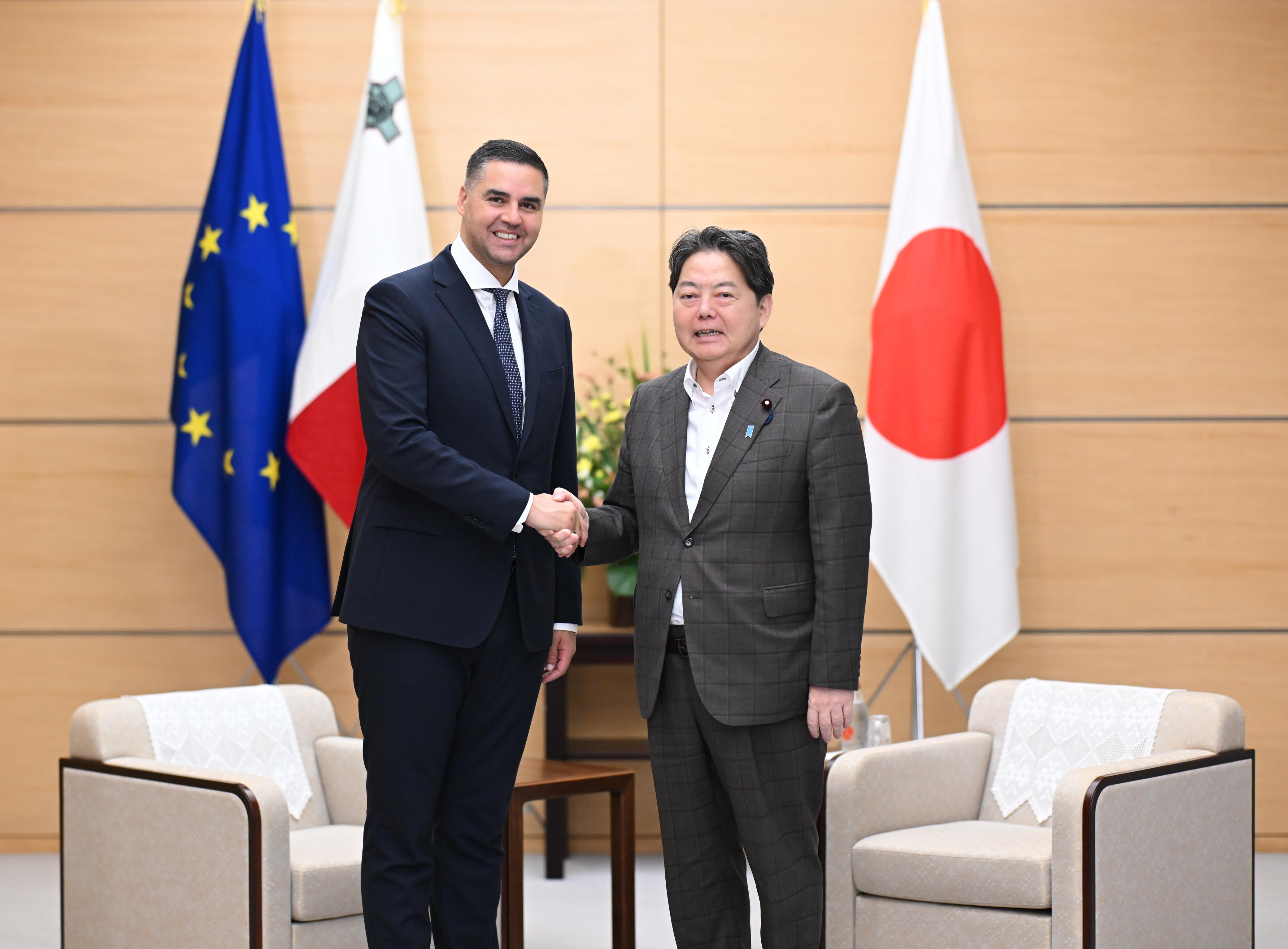 PRESS RELEASE BY THE OFFICE OF THE DEPUTY PRIME MINISTER AND MINISTRY FOR FOREIGN AFFAIRS AND TOURISM Malta and Japan conclude agreement for youth working holiday visas