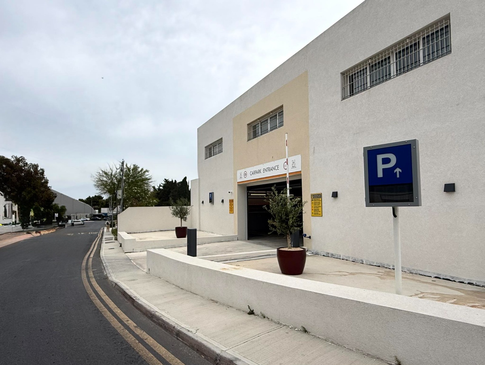 STQARRIJA MILL-MINISTERU GĦAT-TRASPORT, L-INFRASTRUTTURA U X-XOGĦLIJIET PUBBLIĊI Inawgurat parkeġġ pubbliku ġdid ta’ 450 vettura f’Ta’ Qali