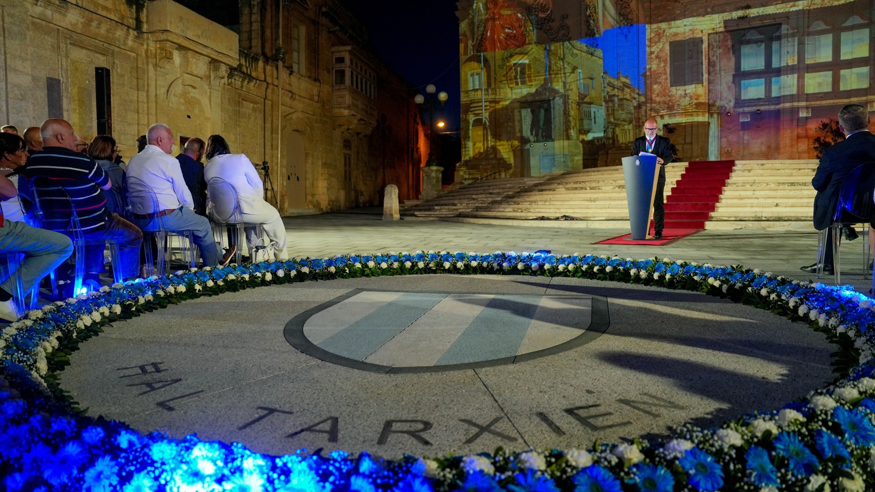 STQARRIJA MILL-MINISTERU GĦAT-TRASPORT, L-INFRASTRUTTURA U X-XOGĦLIJIET PUBBLIĊI Jitlesta x-xogħol fil-pjazza prinċipali ta’ Ħal Tarxien wara proġett infrastrutturali ta’ tisbiħ
