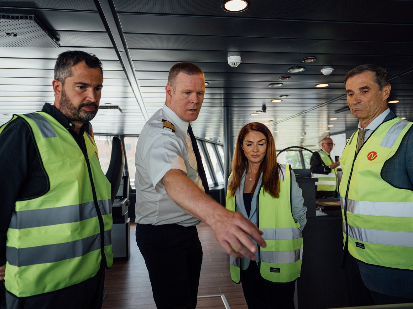 PRESS RELEASE BY THE MINISTRY FOR ENERGY, THE ENVIRONMENT AND THE REGENERATION OF THE GRAND HARBOUR Cable-laying vessel for Malta–Italy second interconnector officially launched