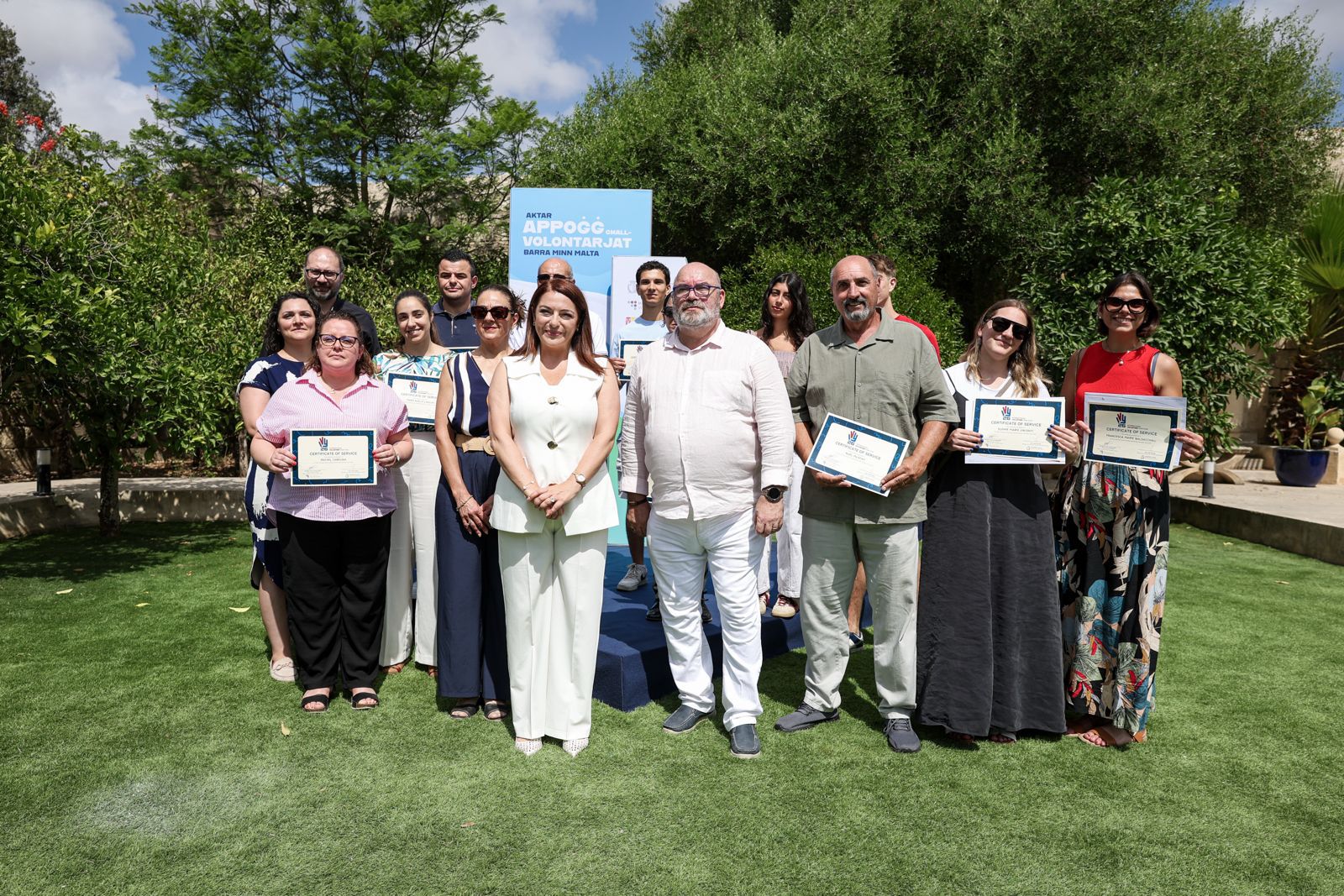 STQARRIJA MILL-MINISTERU GĦALL-INKLUŻJONI U L-VOLONTARJAT Wegħda elettorali mwettqa: Tirdoppja l-għotja liż-żgħażagħ tal-volontarjat barra minn xtutna