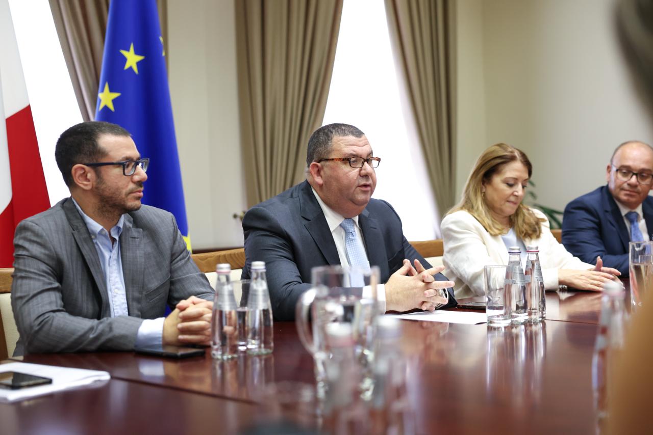 PRESS RELEASE BY THE MINISTRY FOR HOME AFFAIRS AND SECURITY Malta and the IOM discuss stronger cooperation on migration