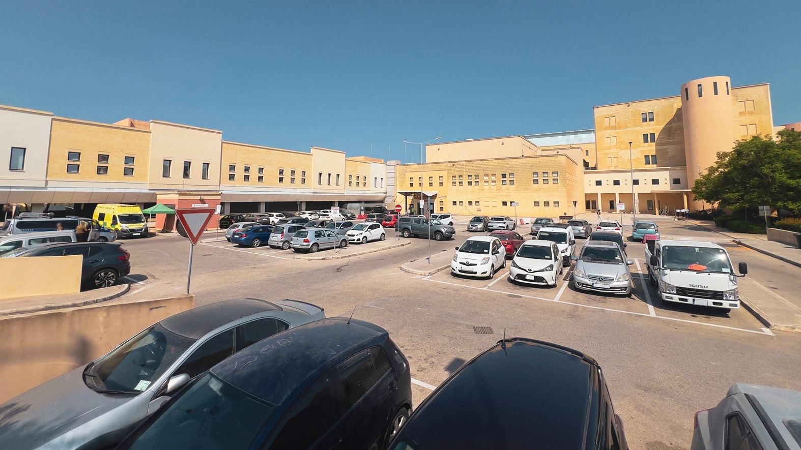 PRESS RELEASE BY THE OFFICE OF THE DEPUTY PRIME MINISTER AND MINISTRY FOR HEALTH Construction of Emergency Department extension and new Acute Mental Wards at Mater Dei Hospital to start on Monday