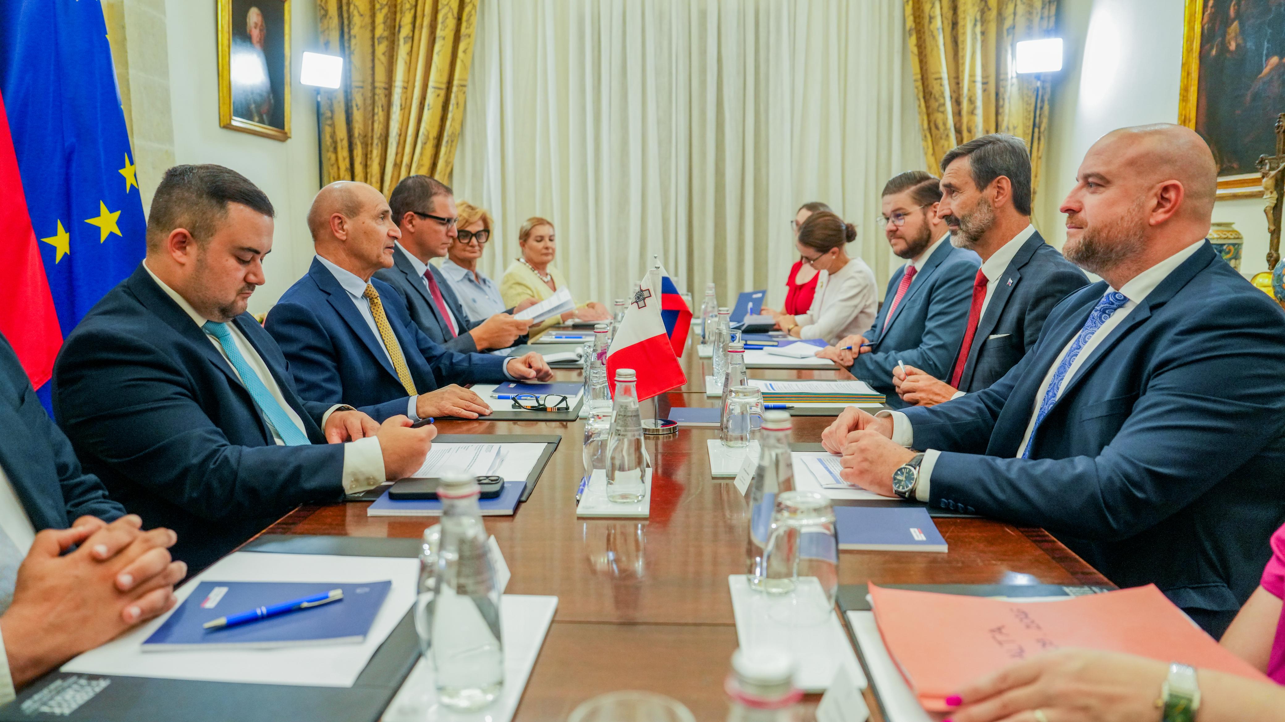 STQARRIJA MILL-MINISTERU GĦALL-AFFARIJIET BARRANIN U EWROPEJ Malta u s-Slovakkja jsaħħu l-kooperazzjoni dwar prijoritajiet Ewropej bi tħejjija għall-Presidenzi tal-Kunsill tal-UE fl-2030