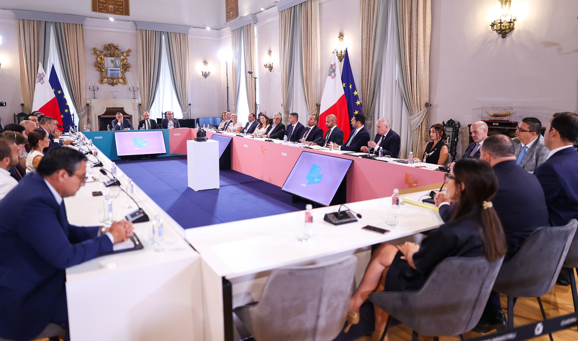 STQARRIJA MILL-UFFIĊĊJU TAL-PRIM MINISTRU Il-Prim Ministru Robert Abela f’laqgħa miftuħa tal-Kabinett fl-ewwel mitt jum tal-Gvern bit-tema ‘100 Jum Bis-Saħħa Tiegħek’