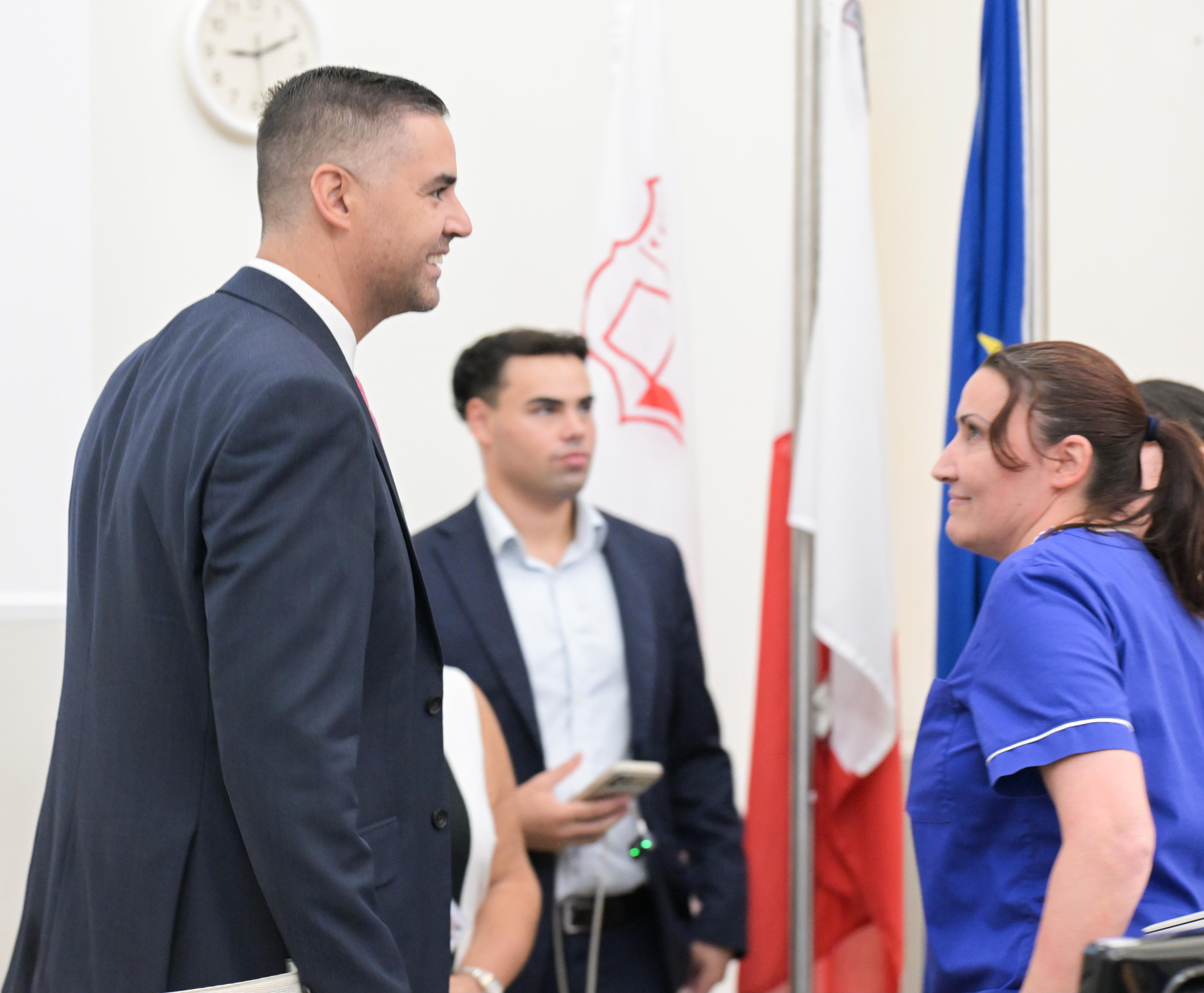 PRESS RELEASE BY THE OFFICE OF THE DEPUTY PRIME MINISTER AND MINISTRY FOR HEALTH Deputy Prime Minister Ian Borg meets newly qualified nurses and midwives joining the Mater Dei Hospital team