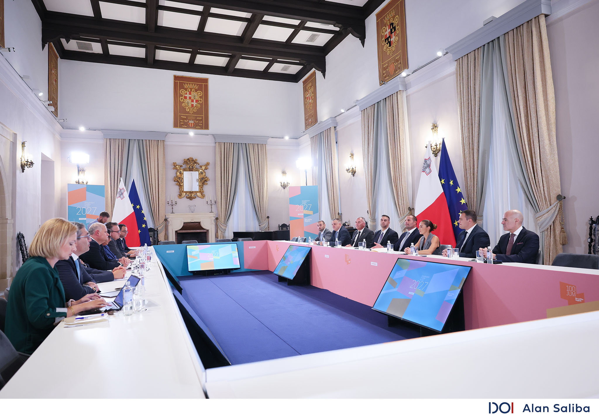 STQARRIJA MILL-UFFIĊĊJU TAL-PRIM MINISTRU Il-Prim Ministru Robert Abela f’laqgħa ta’ konsultazzjoni mar-rappreżentanti tal-Kamra tal-Kummerċ qabel il-Budget 2027