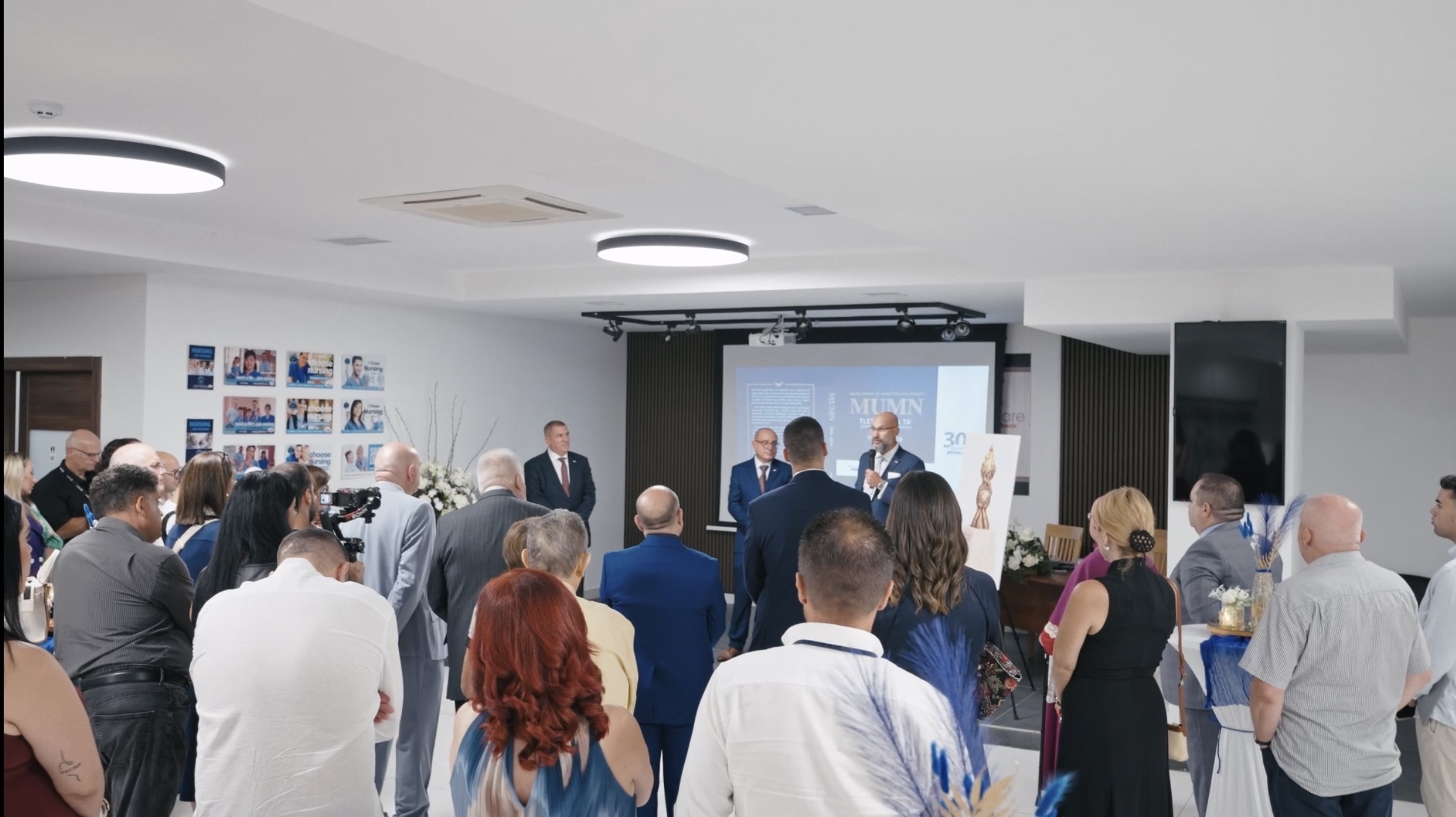 STQARRIJA MILL-UFFIĊĊJU TAD-DEPUTAT PRIM MINISTRU U MINISTERU GĦAS-SAĦĦA L-MUMN tiċċelebra 30 sena ta’ ħidma favur l-infermiera, il-qwiebel u l-professjonisti tas-saħħa