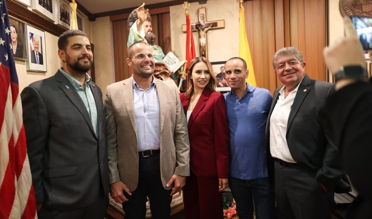 STQARRIJA MILL-UFFIĊĊJU TAL-PRIM MINISTRU Il-Prim Ministru Robert Abela u martu Dr Lydia Abela jiltaqgħu mal-komunità Maltija f’Astoria, New York