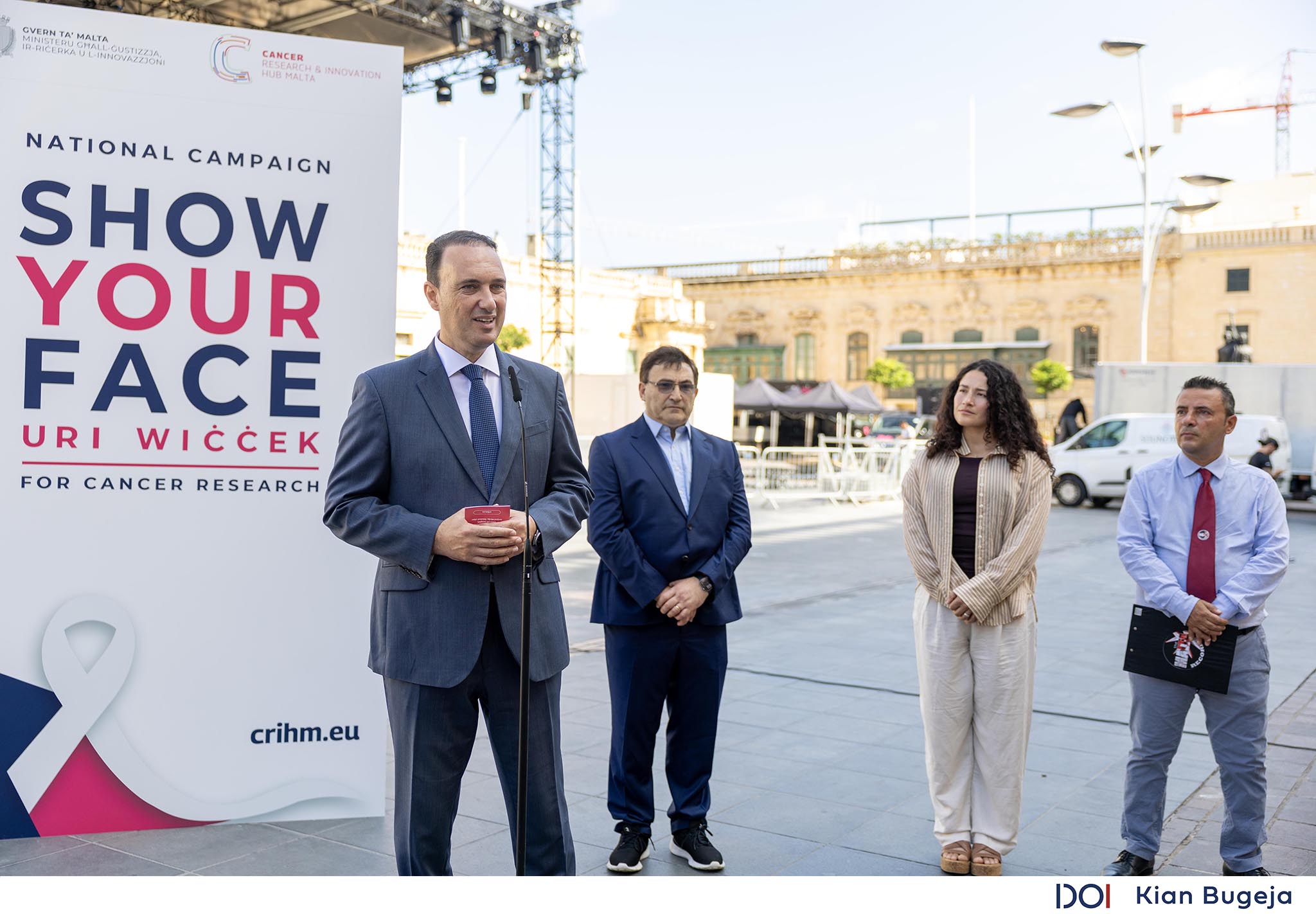 STQARRIJA MILL-MINISTERU GĦALL-ĠUSTIZZJA, IR-RIĊERKA U L-INNOVAZZJONI Attività nazzjonali fil-Belt Valletta tgħaqqad il-mużika u l-komunità b'appoġġ għar-riċerka dwar il-kanċer
