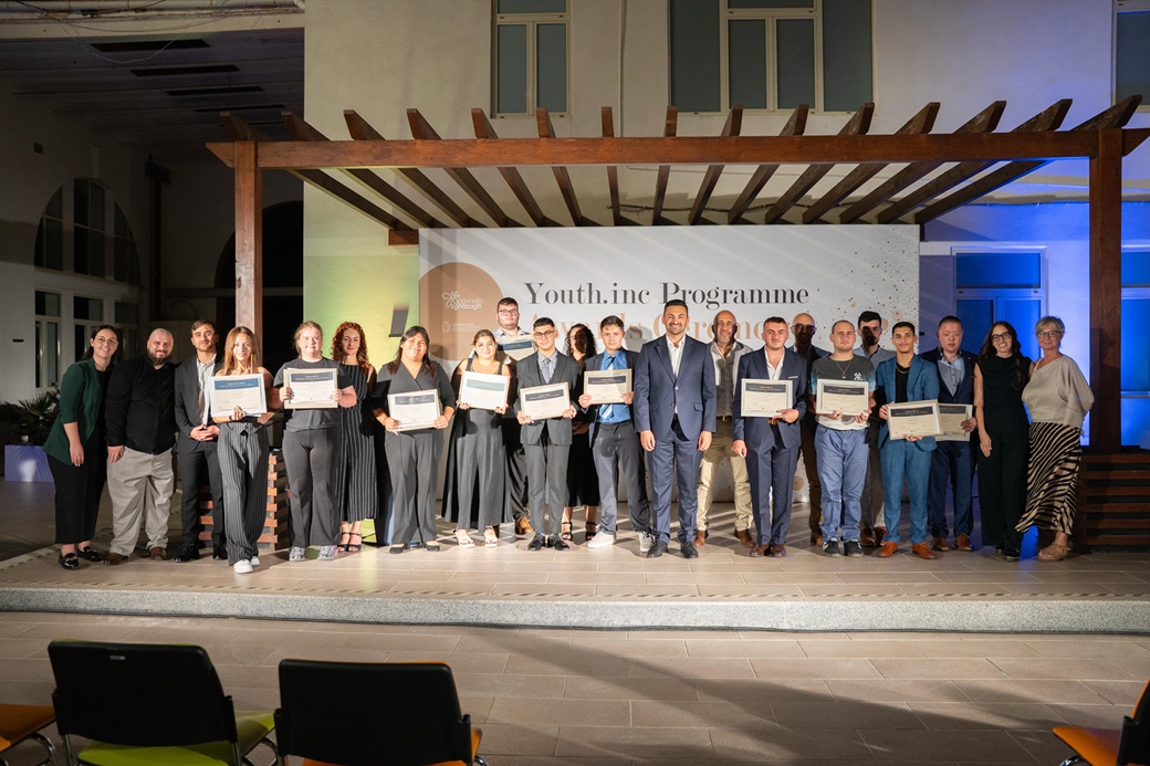 PRESS RELEASE BY THE MINISTRY FOR YOUTH, WELLBEING AND THE IMPLEMENTATION OF THE ELECTORAL PROGRAMME Young people successfully complete the Youth. Inc programme which helps them develop basic skills