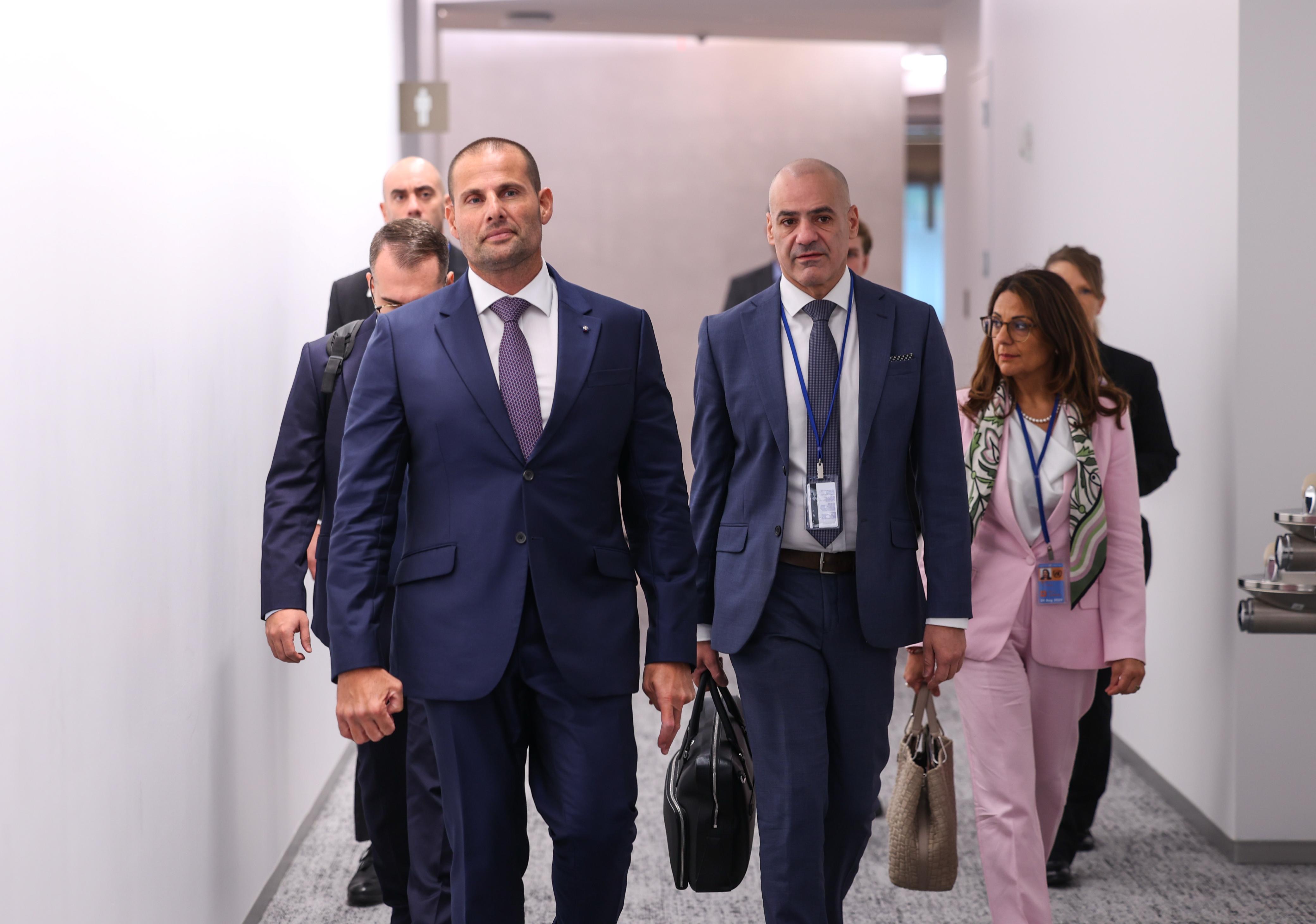 PRESS RELEASE BY THE OFFICE OF THE PRIME MINISTER Prime Minister Robert Abela meets leading international companies to strengthen Malta's connectivity and attract further investment