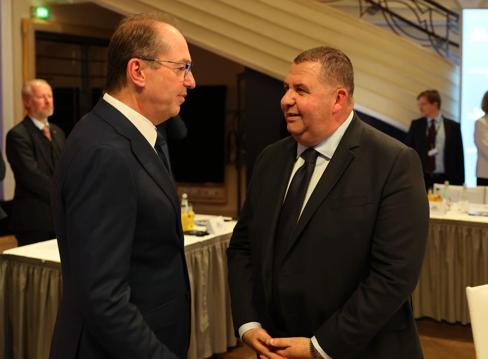 STQARRIJA MILL-MINISTERU GĦALL-INTERN U S-SIGURTÀ Il-Ministru Bedingfield favur rispons Ewropew aktar b’saħħtu għall-migrazzjoni irregolari