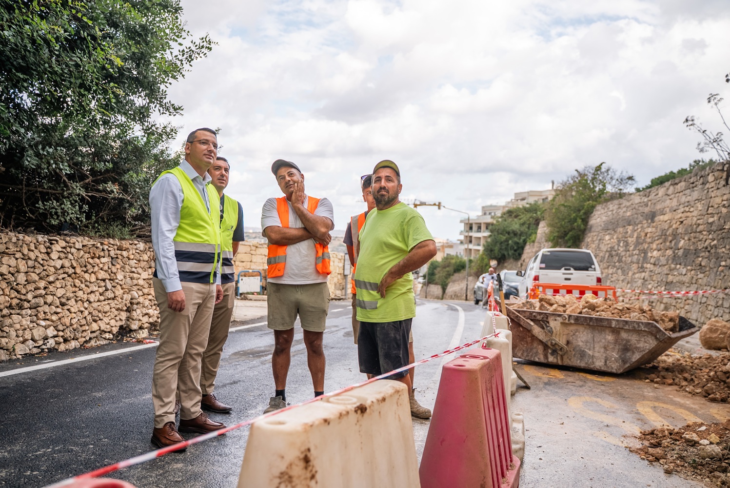 PRESS RELEASE BY THE MINISTRY FOR INFRASTRUCTURE, PLANNING AND EMPLOYMENT Immediate works carried out in Triq il-Marfa in Mellieħa to ensure that from this evening safe access is restored once again