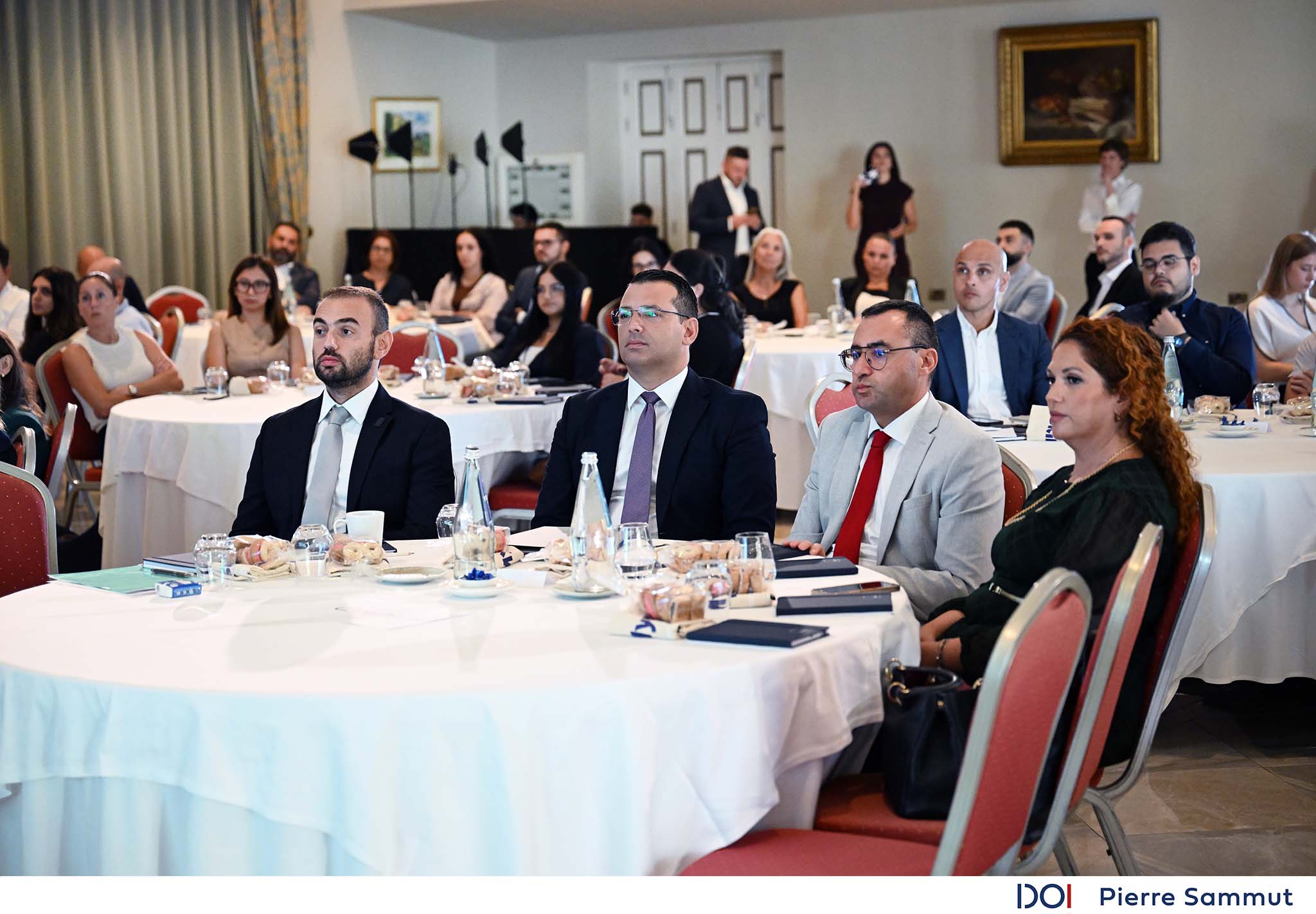SQARRIJA MILL-MINISTERU GĦALL-INFRASTRUTTURA, L-IPPJANAR U X-XOGĦOL Aktar minn 15,000 persuna diġà bbenefikaw mill-programmi ta’ Jobsplus Youth Guarantee u Training for Employment
