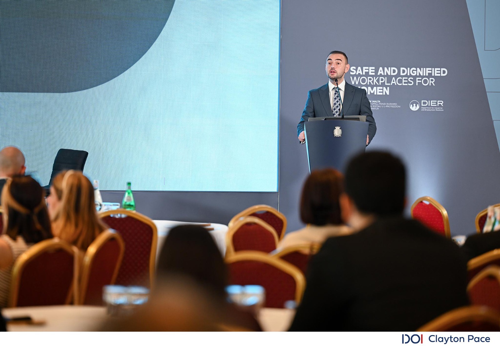 PRESS RELEASE BY THE MINISTRY FOR EUROPEAN FUNDS, SOCIAL DIALOGUE AND CONSUMER PROTECTION Continuing to build safer and more inclusive workplaces through social dialogue – DIER seminar during the month dedicated to Women, Peace and Security