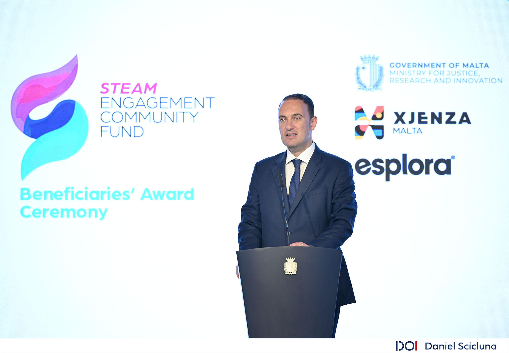 STQARRIJA MILL-MINISTERU GĦALL-ĠUSTIZZJA, IR-RIĊERKA U L-INNOVAZZJONI 15-il benefiċjarju jibbenefikaw mill-Fond Komunitarju għall-Involviment fi STEAM 2026